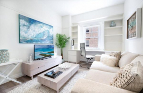 Snug 1-Bed Unit Across from Bondi Beach, Sydney